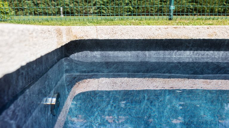 exterierovy exkluzivny interierovy bazen na mieru foliovy betonovy folia ALKORPLAN3000 touch RENOLIT elegance na klúč prírodný dizajn