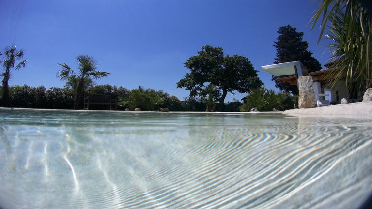 Vonkajší rodinný bazén na mieru z fólie SUBLIME ALKORPLAN3000 touch RENOLIT podľa projektu na mieru