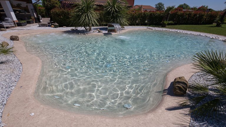 Vysnívaný murovaný bazén so skimmerom z 3D fólie SUBLIME ALKORPLAN3000 touch RENOLIT podľa projektovej dokumentácie